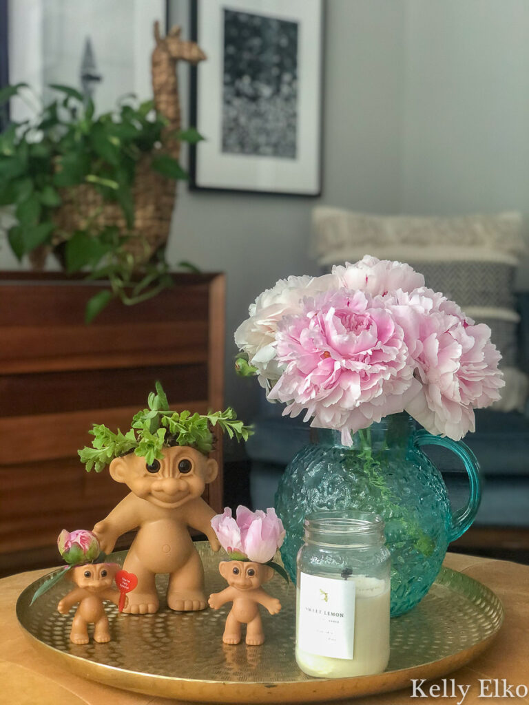 Vintage Troll Doll Planter kellyelko.com #troll #trolls #vintagedecor #crafts #diycrafts #planters #diyplanters #succulents #peonies #upcycle #repurpose #vintagedecor #kitsch #kitschy