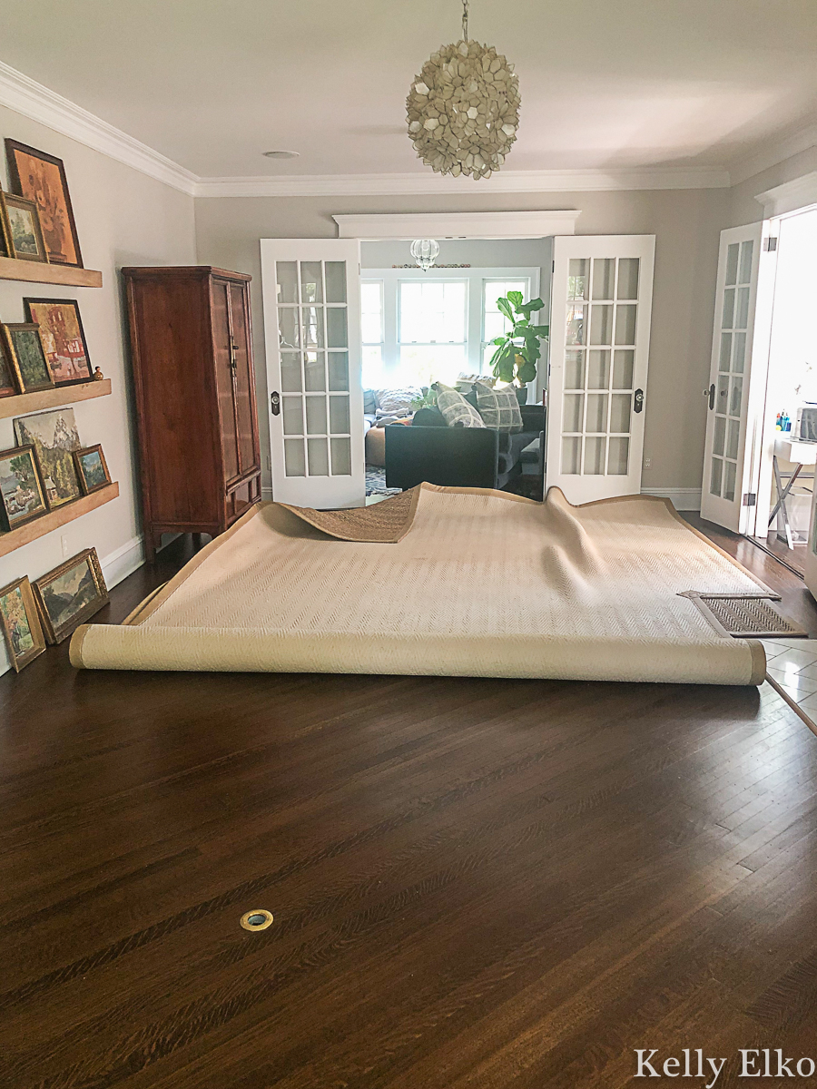 Why every rug needs a rug pad! Protect your floors and extend the life of your rugs kellyelko.com #rugs #rugpad #tipsandtricks #decoratingtips #homedecor #hardwood #hardwoodfloors