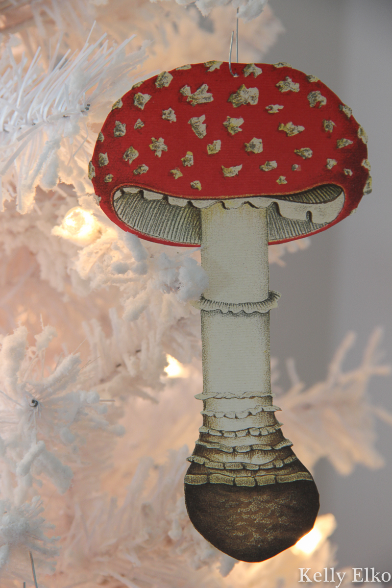 Love this DIY mushroom ornament kellyelko.com #mushrooms #diyornaments #ornaments #christmasornaments #retrochristmas 