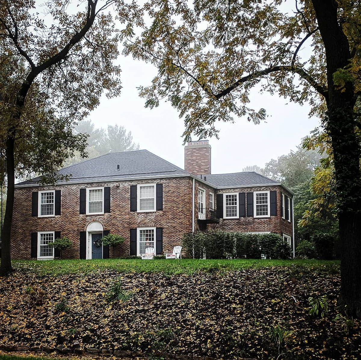 Tour this charming 1935 brick Colonial filled with affordable DIY ideas kellyelko.com