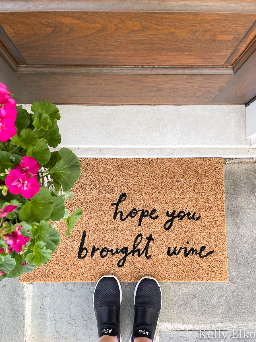 Love this Hope You Brought Wine doormat! kellyelko.com #doormat #wine