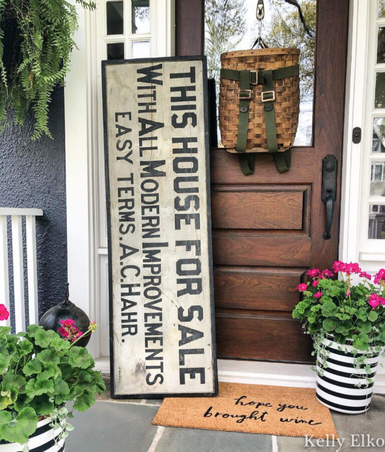 Antique Sign Decor kellyelko.com