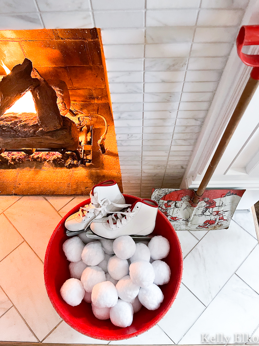 Love this big bowl of faux snowballs and the vintage snow shovel kellyelko.com 