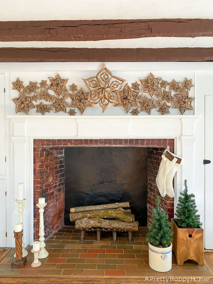 DIY paper snowflake Christmas mantel 