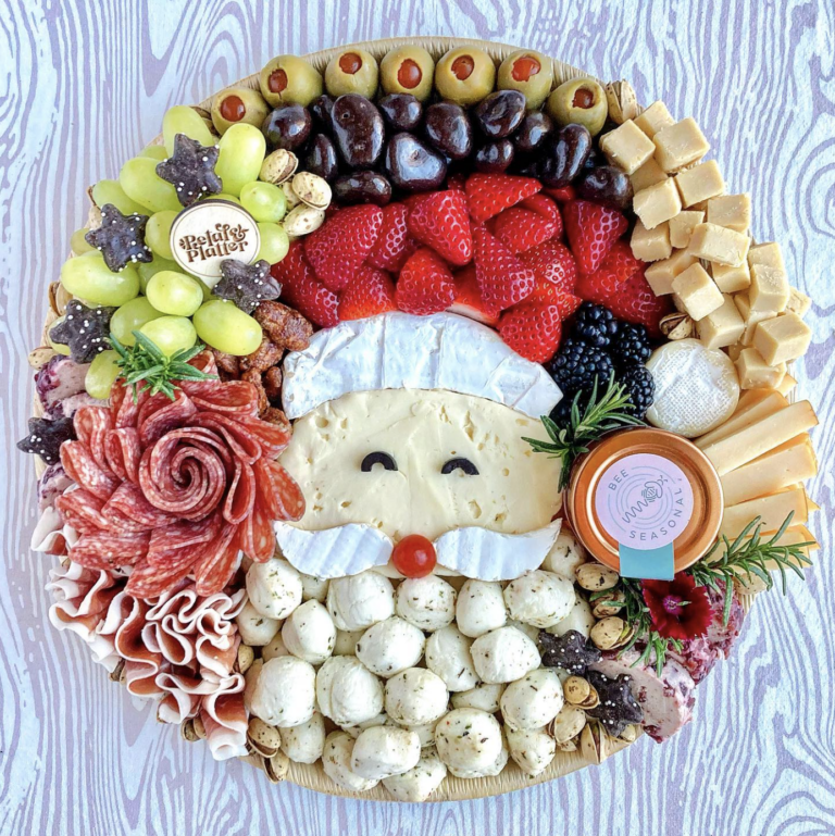 Unique Christmas Charcuterie Board kellyelko.com - love this Santa face board