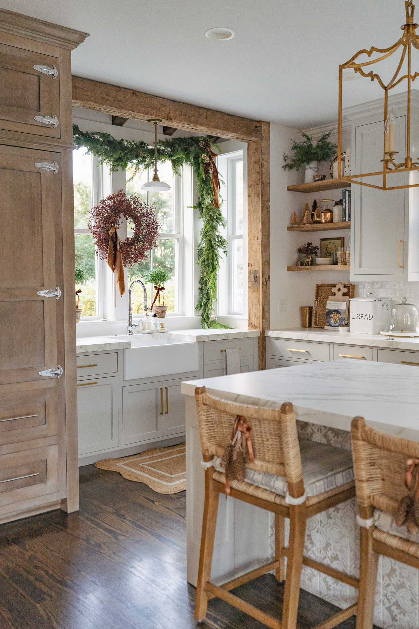 Stunning farmhouse kitchen with wood beams and farmhouse sink