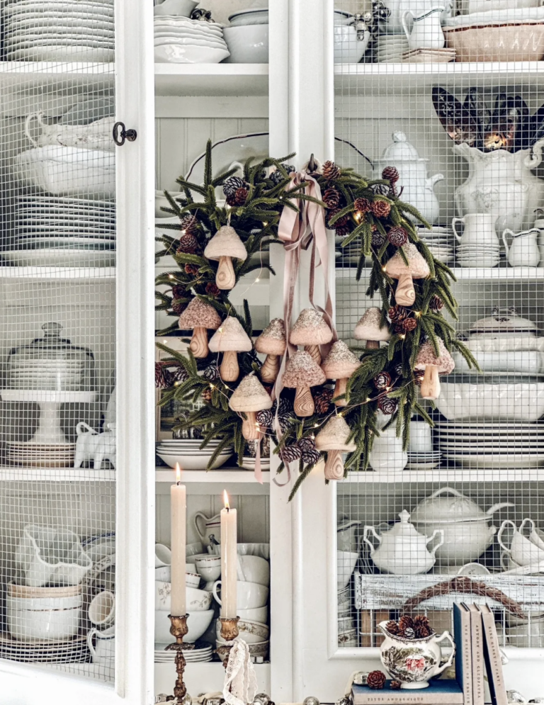 DIY Mushroom wreath and more creative Christmas wreaths kellyelko.com