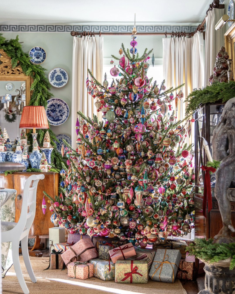 Shiny Brite Christmas Tree / kellyelko.com