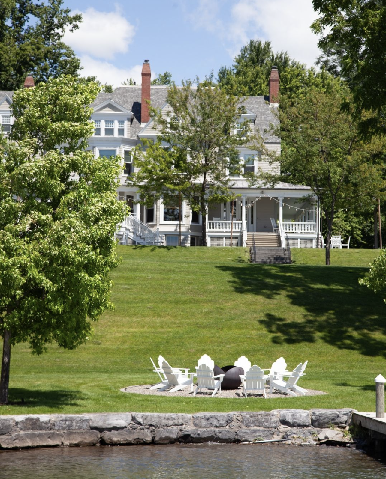 Inns of Aurora - beautiful getaway in the New York Finger Lakes / kellyelko.com