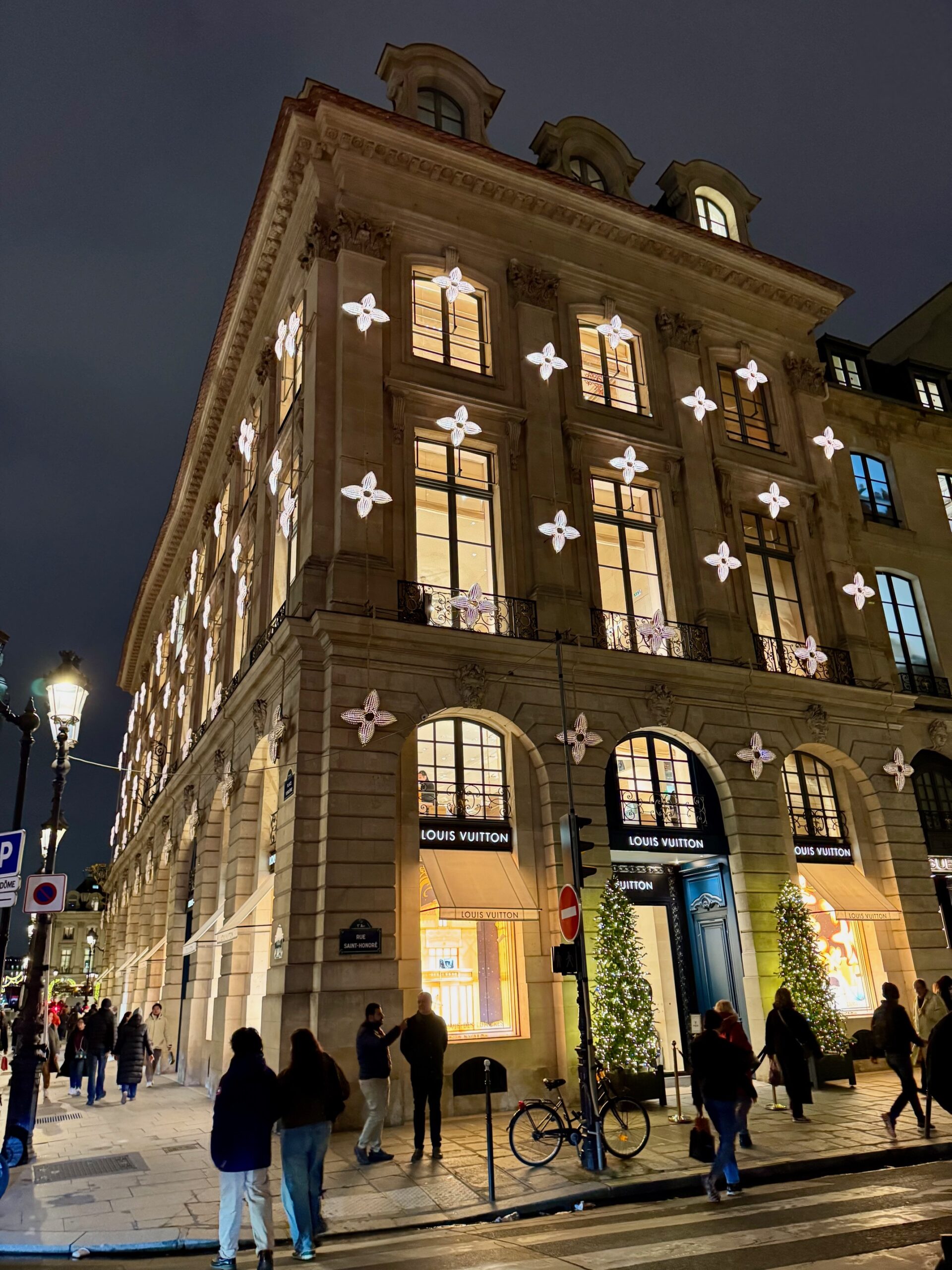 Louis Vuitton Paris Christmas Lights